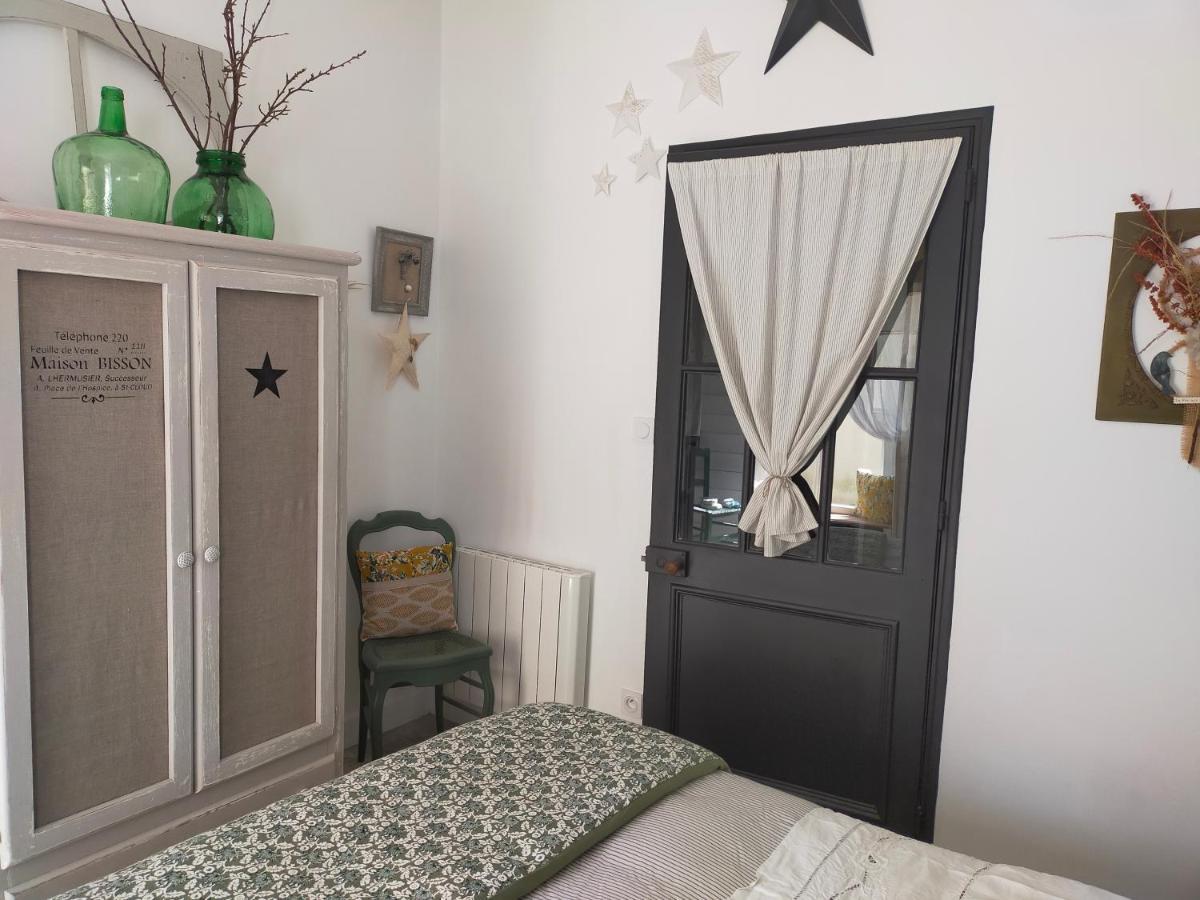 Agreable Chambre Cosy Tonnay-Charente Екстериор снимка
